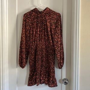 Long sleeve floral dress, very flattering on perfect fall dress with boots